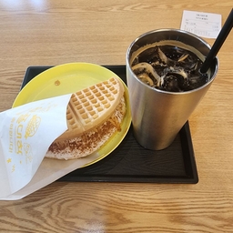 피드에 업로드 된 이미지