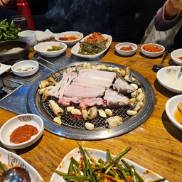 피드에 업로드 된 이미지