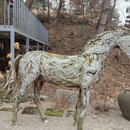 피드에 업로드 된 이미지