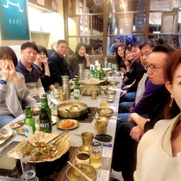 피드에 업로드 된 이미지