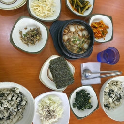 피드에 업로드 된 이미지