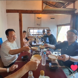피드에 업로드 된 이미지