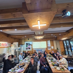 피드에 업로드 된 이미지