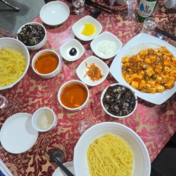 피드에 업로드 된 이미지