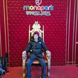 피드에 업로드 된 이미지