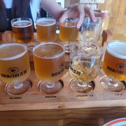 피드에 업로드 된 이미지