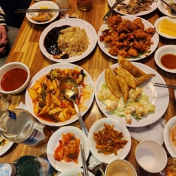 피드에 업로드 된 이미지