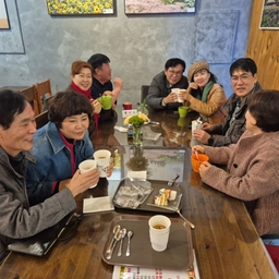 피드에 업로드 된 이미지