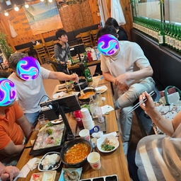 피드에 업로드 된 이미지