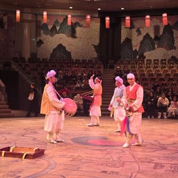 피드에 업로드 된 이미지