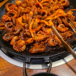 피드에 업로드 된 이미지