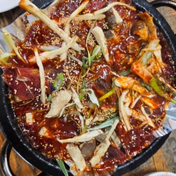 피드에 업로드 된 이미지