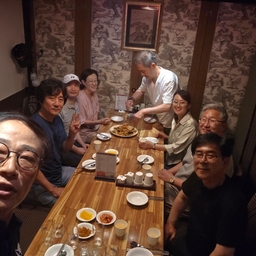 피드에 업로드 된 이미지