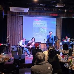 피드에 업로드 된 이미지