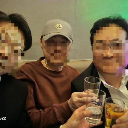 ํผ๋ ์ด๋ฏธ์ง