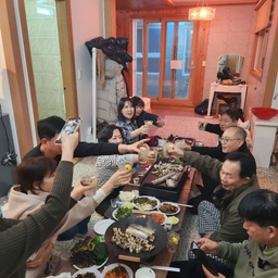 피드에 업로드 된 이미지