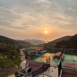피드에 업로드 된 이미지