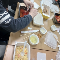 피드에 업로드 된 이미지