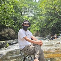 피드에 업로드 된 이미지