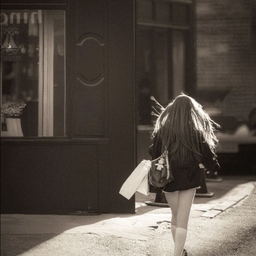 피드에 업로드 된 이미지