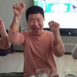 피드에 업로드 된 이미지