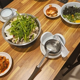 피드에 업로드 된 이미지