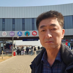 피드에 업로드 된 이미지