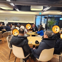 피드에 업로드 된 이미지