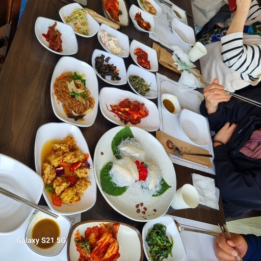 피드 이미지
