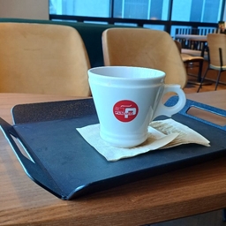 피드에 업로드 된 이미지