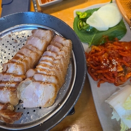피드에 업로드 된 이미지
