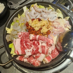 피드에 업로드 된 이미지