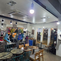 피드에 업로드 된 이미지