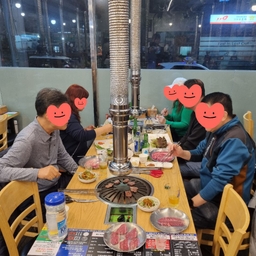 피드에 업로드 된 이미지