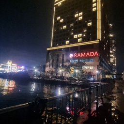 피드에 업로드 된 이미지