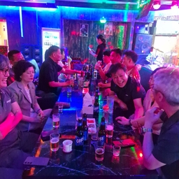피드에 업로드 된 이미지