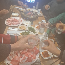 피드에 업로드 된 이미지