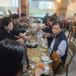 피드에 업로드 된 이미지