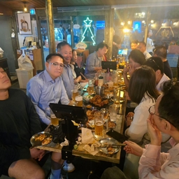 피드에 업로드 된 이미지