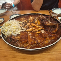 피드에 업로드 된 이미지