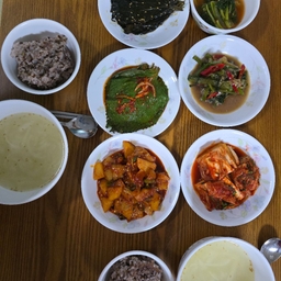 피드에 업로드 된 이미지