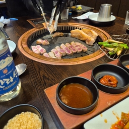 피드에 업로드 된 이미지