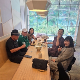 피드에 업로드 된 이미지