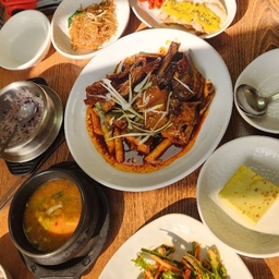 피드에 업로드 된 이미지