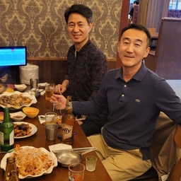피드에 업로드 된 이미지