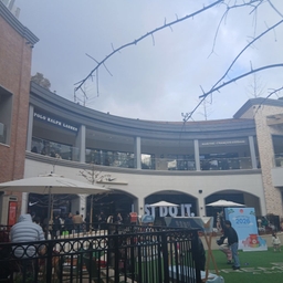 피드에 업로드 된 이미지