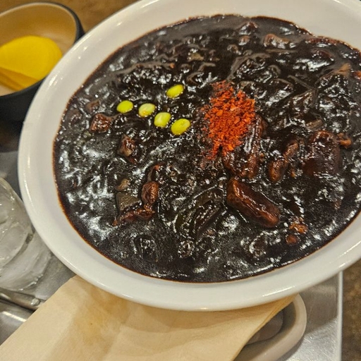 피드 이미지