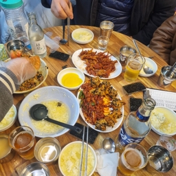 피드에 업로드 된 이미지