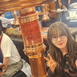 피드에 업로드 된 이미지