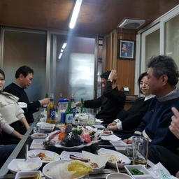 피드에 업로드 된 이미지